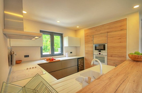 Visnjan Villa | Villa Onyx for 12 people near Poreč with 65 m2 private pool and jacuzzi