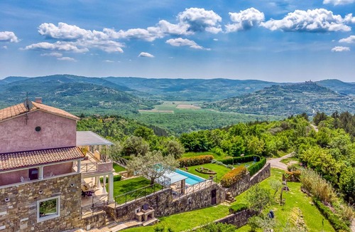 Golubici Villa | Villa over the hiltop