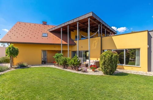 Krizevci pri Ljutomeru Villa | Villa Prleški Raj - Pool, Sauna, Jacuzzi, Križevci pri Ljutomeru, Slovenia