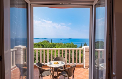 Plat House | Villa Panorama Dubrovnik - Deluxe Double Room with Terrace and Sea View