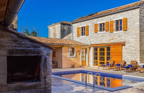 Sisan Villa | Villa Perla