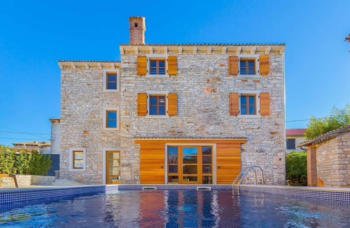 Sisan Villa | Villa Perla