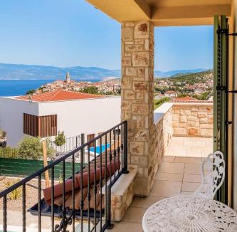 Vrbnik Villa | Villa Pinaza with pool, hot tube and sea view
