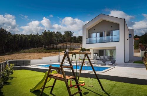 Pridraga Villa | Villa Pine