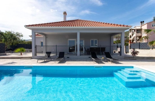 Plano Villa | Villa Pipich with pool