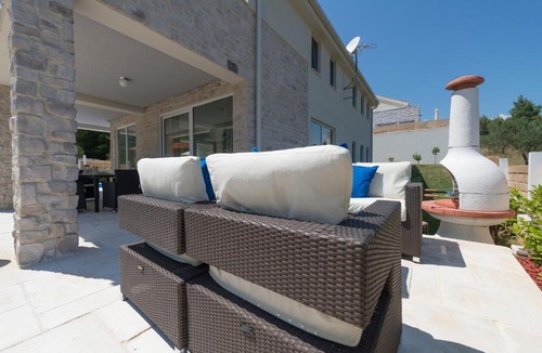 Pitve Villa | Villa Pitve