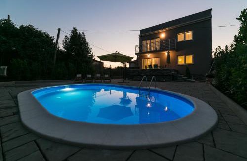 Biograd na Moru Villa | Villa Pjena Luxury Mediterranean Retreat with Private Pool