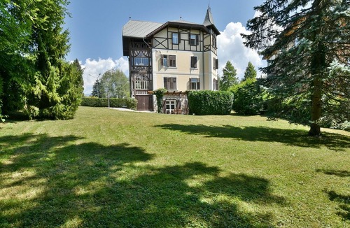 Bled House | Villa Plemelj - All 4 Apartments - sleeps 8 guests in 4 bedrooms