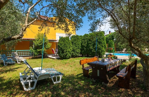 Pavicini Villa | Villa Popovi by Villas Guide