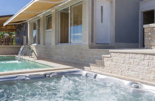 Bol Villa | Villa Posa - Two Bedroom Villa, Sleeps 4