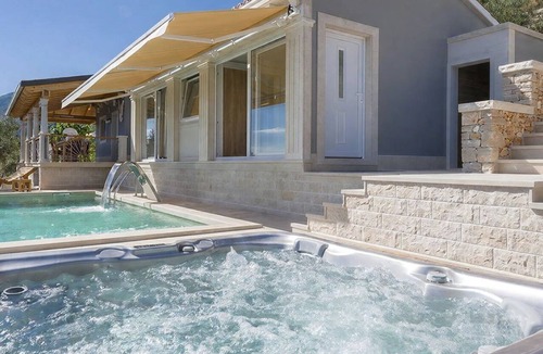 Bol Villa | Villa Posa - Two Bedroom Villa, Sleeps 4