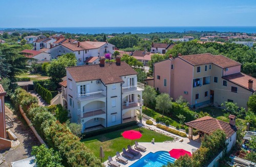 Gulici Villa | Villa Rainbow
