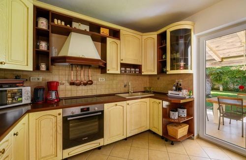Gulici Villa | Villa Rainbow