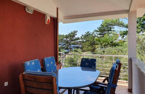 Njivice Apartment | Villa Red Rose