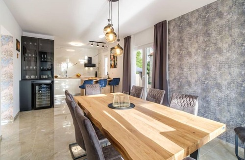 Cove Makarac (Milna) House | Villa Renesansa by Interhome
