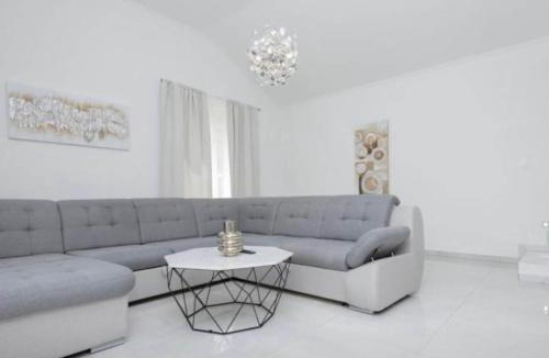 Podbablje Villa | Villa Rest for the soul - Four Bedroom Villa