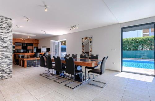 Valbandon Villa | Villa Rial 2 by Interhome