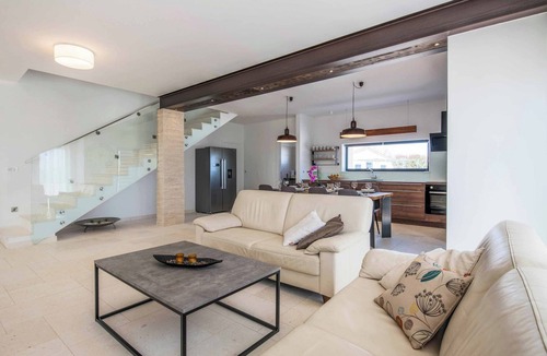 Marcana Villa | Villa Rocksalt - Four Bedroom Villa, Sleeps 8