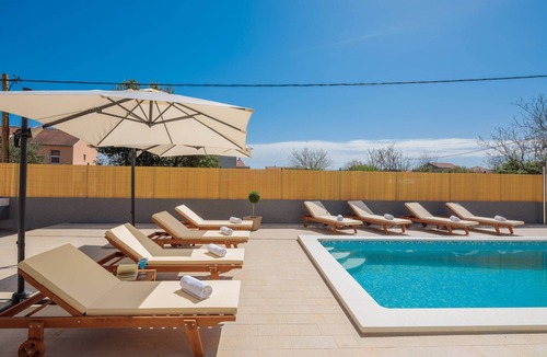 Kastel Novi Villa | Villa Rosa Ventorum - a comfortable luxury holiday house near Split