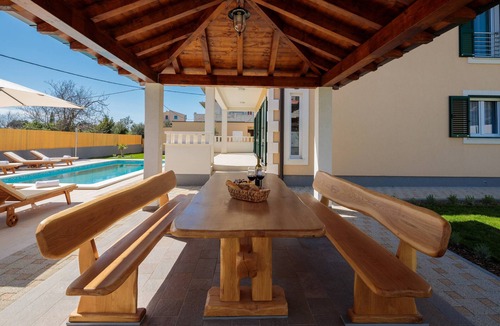 Kastel Novi Villa | Villa Rosa Ventorum - a comfortable luxury holiday house near Split