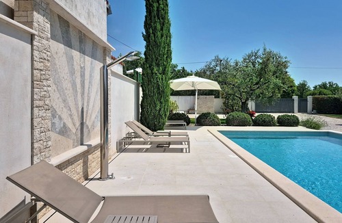 Valica House | Villa Roza by Interhome