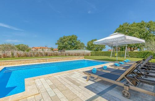 Selina Villa | Villa Ruza