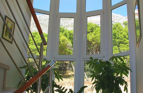 Marusici Apartment | Villa Ruzmarina, 1min walk to picturesque beach, tremendous view