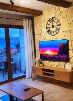 Slatine Apartment | Villa Salena with pool Slatine
