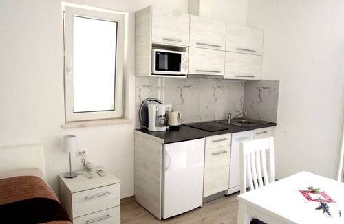 Plat Apartment | Villa Samba - Studio with Terrace and Sea View