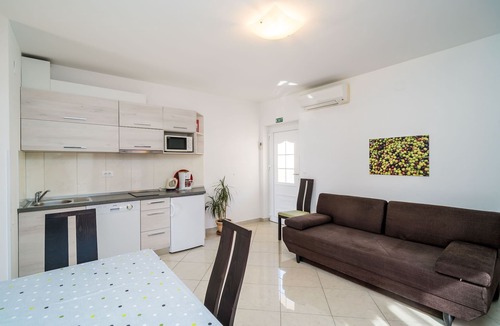 Plat Apartment | Villa Samba - Superior One-Bedroom Apartment with Balcony and Sea View