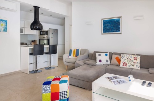 Pisak House | Villa Sandra - Privater Pool by Interhome