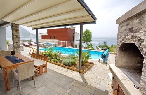Omis Villa | Villa Sara with Sea View and Private Heated Pool