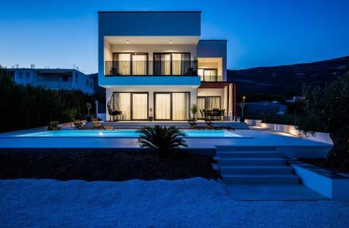Rudine Villa | Villa Seascape with private pool