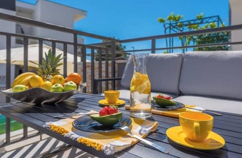 Bacvice House | Villa Seaview with heated pool-Apartment Luxury