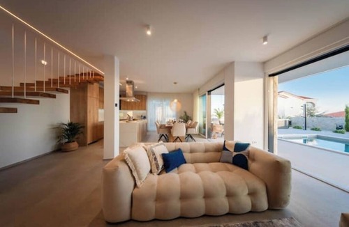 Mandre Villa | Villa Sempreviva - Villa with Pool, Sauna & Gym