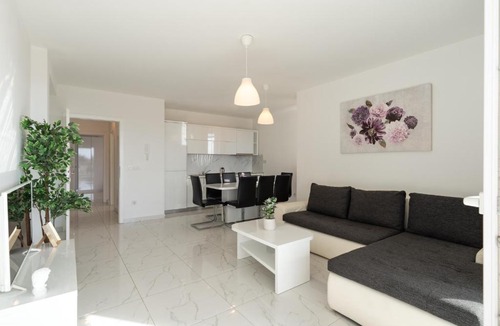 Zrce Apartment | Villa Sendi 2 with a pool