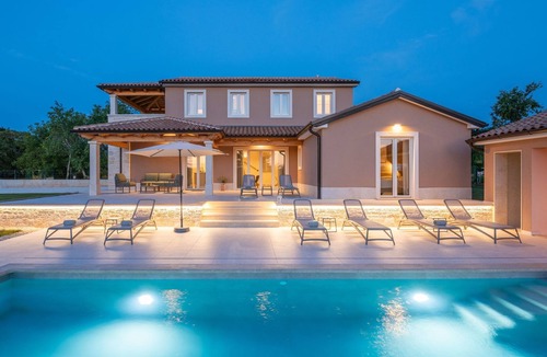 Beram House | Villa Sentiero by Interhome