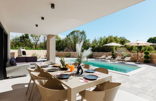 Kras Villa | Villa Silente Oasis Krk by Villas Guide