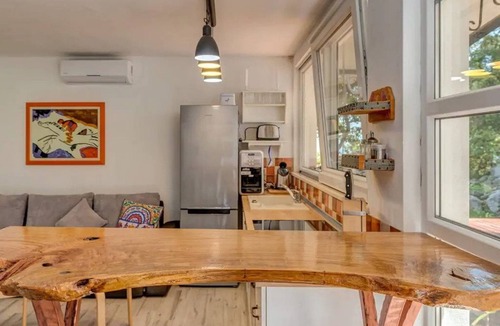 Donji Humac House | Villa SILENTE with heated pool, whirlpool, sauna, tennis court, bikes