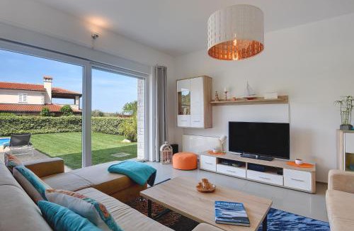 Buzinija Villa | Villa Sky Dream near Novigrad for 6 persons with private heated pool - pet friendly