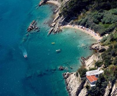 Bosana Villa | Villa Sortis privacy & boat