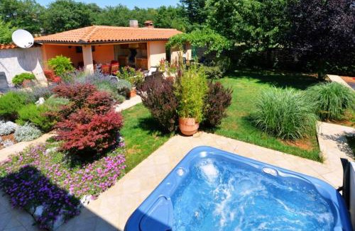 Kapelica Villa | Villa Steffani by 22Estates