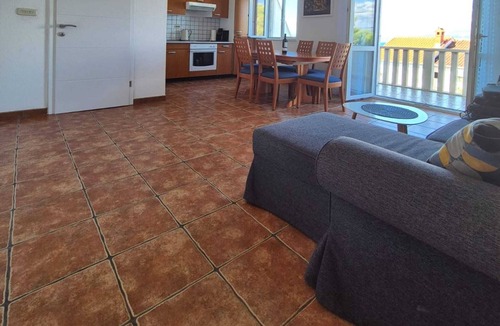 Splitska Apartment | Villa Stella - Two Bedroom Apartment with Balcony and Sea View (Carla)
