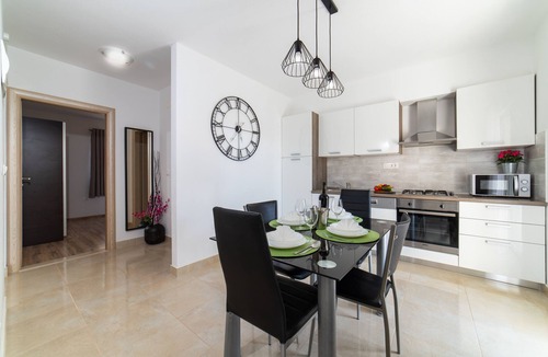 Milna (Brac) Villa | Villa Sun Garden - 4 star villa with heated swimming pool, 50m from the sea