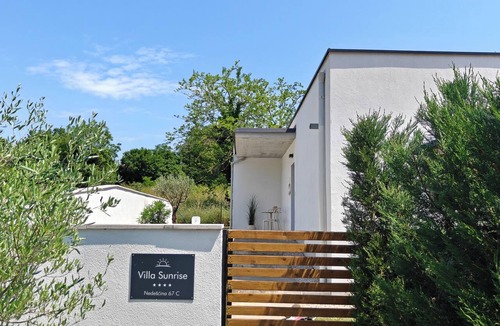 Nedescina House | Villa Sunrise Labin, Istria - a smile every day