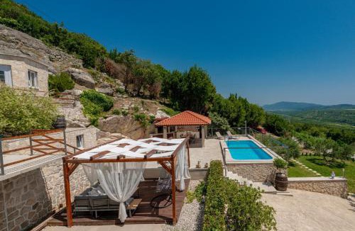 Popovici Villa | Villa Tea