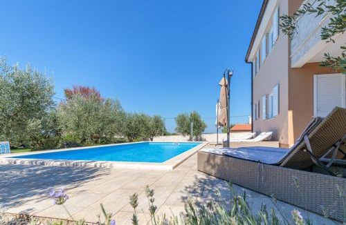 Selina Villa | Villa Terlevic