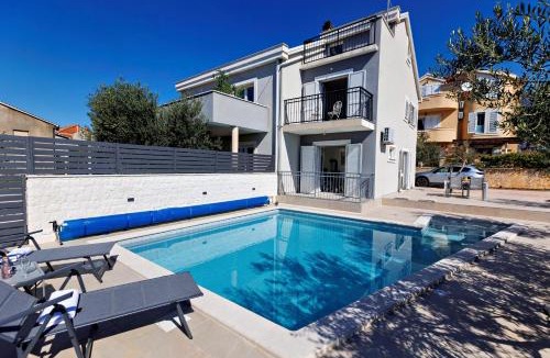 Kastel Kambelovac Villa | Villa Trapezium - private heated pool & table soccer