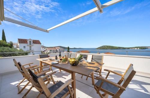 Razanj Villa | Villa Tyra