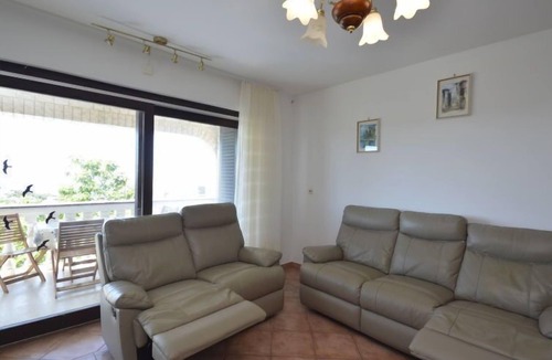 Pjescana Uvala Apartment | Villa Ursa (PUL320) by Interhome